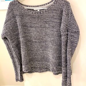 Super cozy Victoria’s Secret crop sweatshirt XS